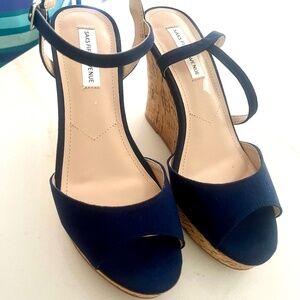 Saks Fifth Ave Women's Navy Wedge Sandal Sz 7.5